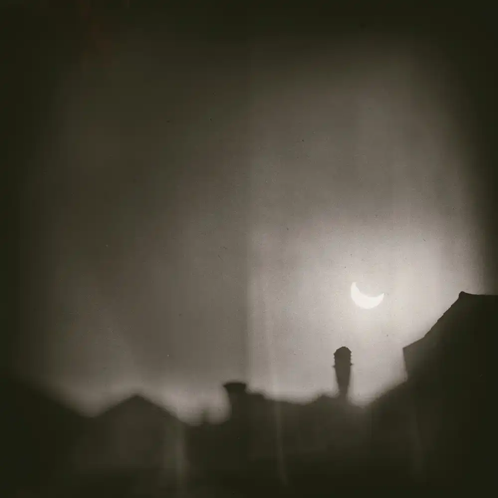 Buye, Pascual Santiago: Éclipse solaire