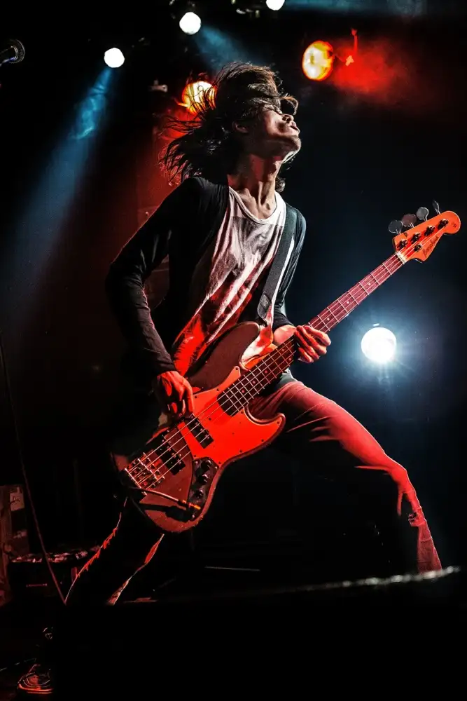 Nakamatsu, Kenji: Bassist