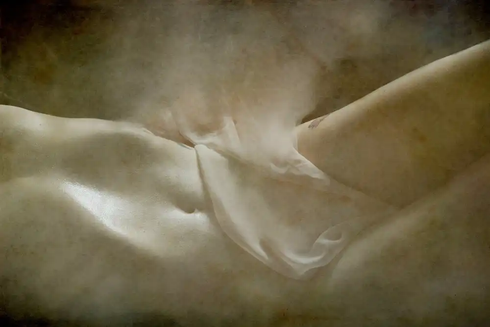 Mest, Olga: Abstraction de la peau