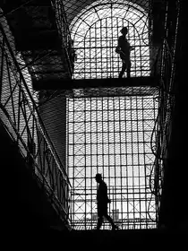 Sent, Cesare: Bukurešť