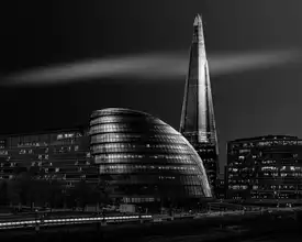 Assy, El Nader: Londýnská radnice a The Shard