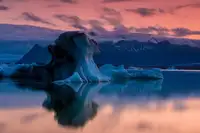 Simon, Petr: Jökulsárlón je velké ledovcové jezero na jihovýchodě Islandu