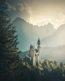 Cevik, Cuma: Zámek Neuschwanstein