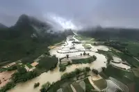 Intarob, Sarawut: Cao Bang Vietnam