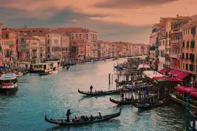 Simacheva, Alla: Velký kanál Benátky při západu slunce