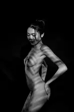 Truong, Van Tran: Ženské tělo