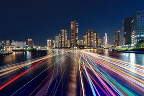 TORIKAI, JUNKO: Pop barev na řece