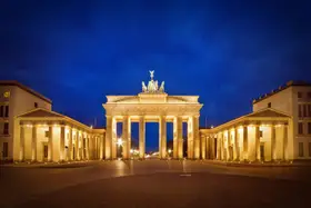 Viola, Melanie: BERLÍN Braniborská brána