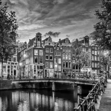 Viola, Melanie: AMSTERDAM Idylický dojem z Singel - Monochrome