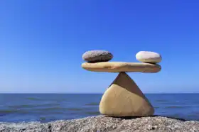 Neznámý: Váha z kamenů