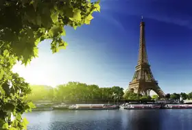 Neznámý: Seina v Paříži u Eiffelovy věže