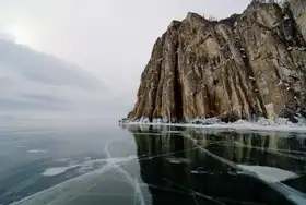 Neznámý: Útes na Bajkalu v zimě