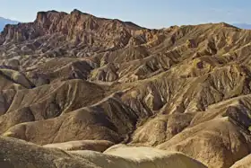 Neznámý: Zabriskie Point, Národní park Death Valley, Kalifornie, USA